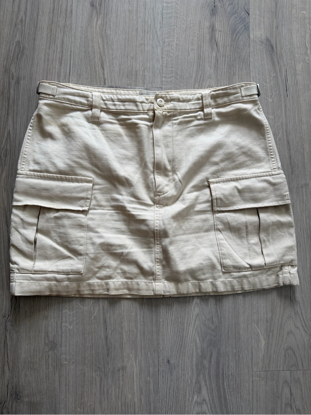 TNA Cream High-Waist Cargo Mini Skirt